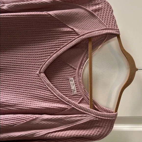 We The Free Dusty Pink Waffle Knit Top - Picture 4 of 7